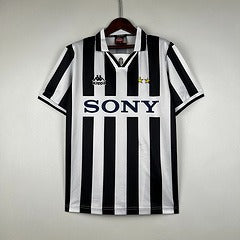 Retro Juventus 96/97 Home Jersey – S to XXL